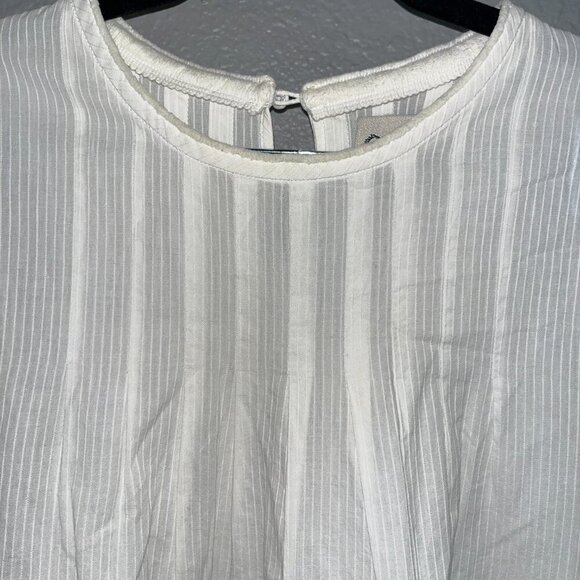 SEA NEW YORK GEOMETRIC EMBROIDERED CUT OUT PINTUCK TOP BLOUSE - EUC - Women's 8 - Picture 2 of 12